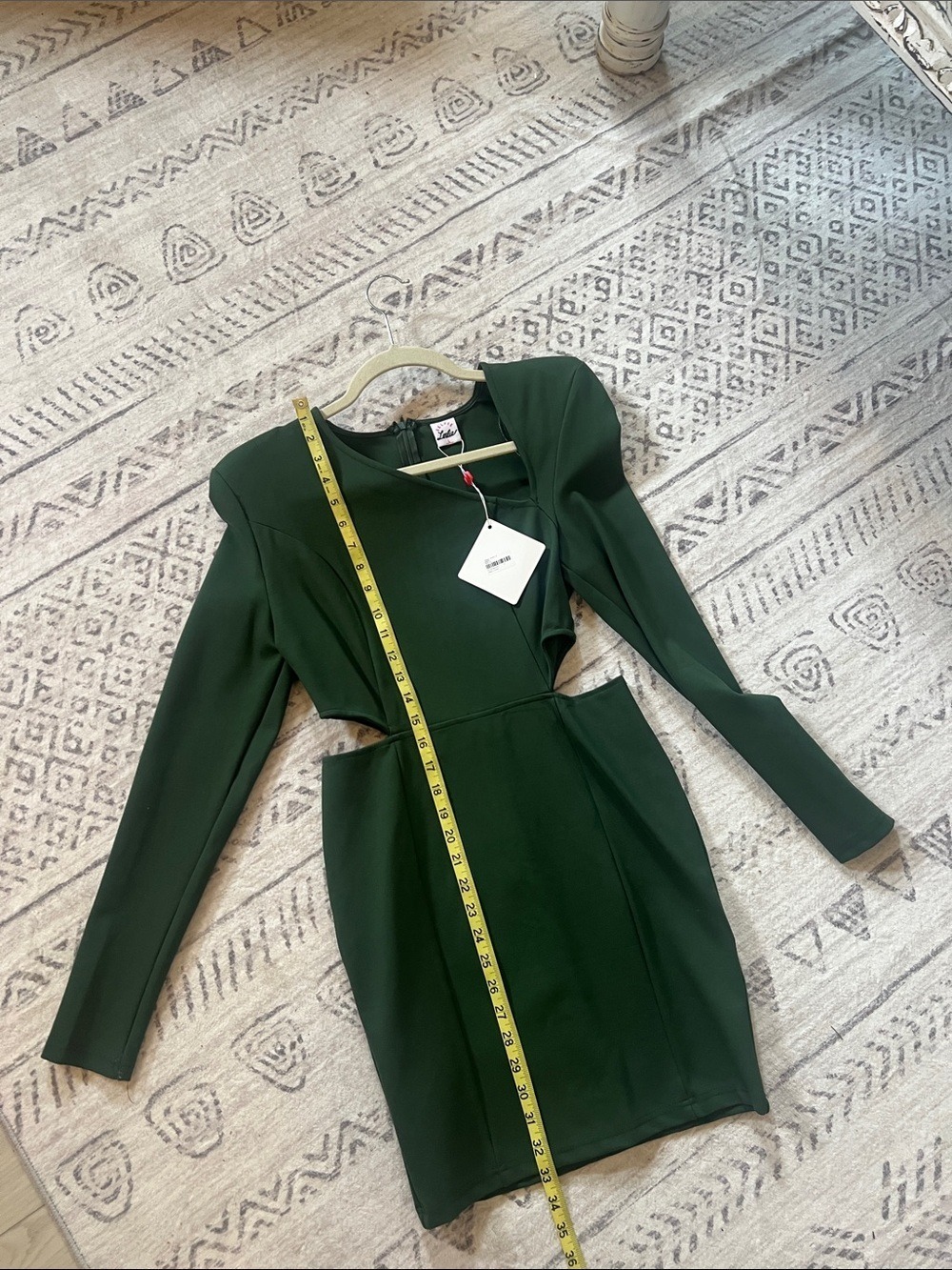 Selfie Leslie Dark Green Long-Sleeve Asymmetrical Wrap Dress - Picture 5 of 9